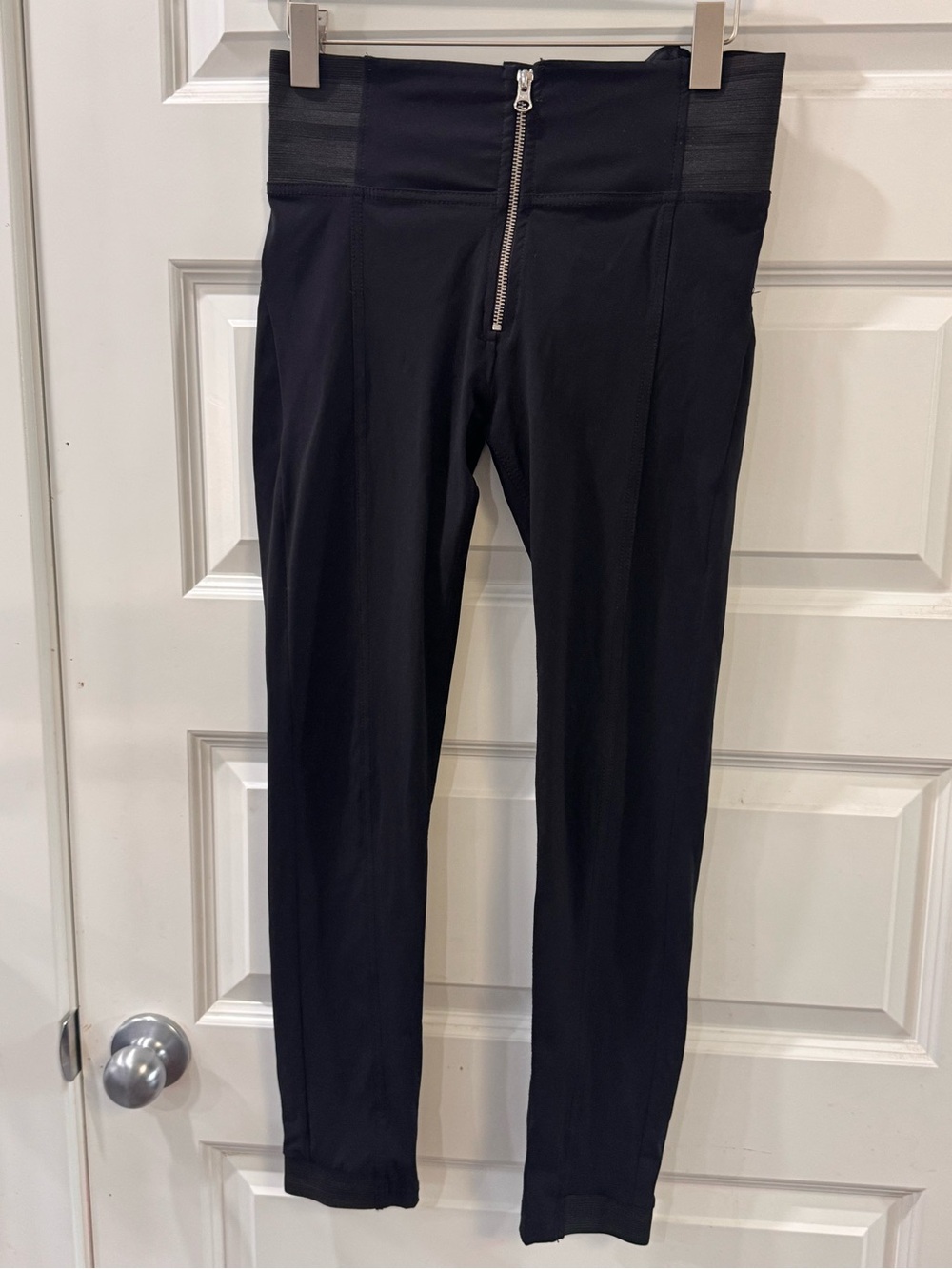 Freddy High-Waist Black Zipper Front diwo pro pamts